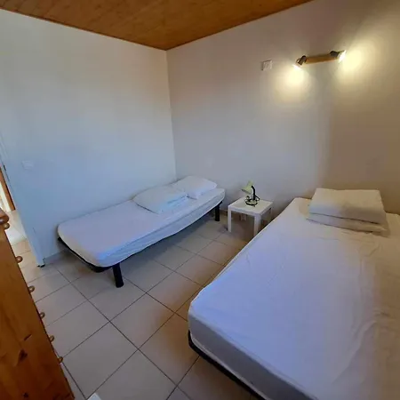 Spacieuse Maison 4 Pieces, 8 Couchages, Terrasse, Parking Prive, Proche Plages - Fr-1-326-420 Vakantiehuis *